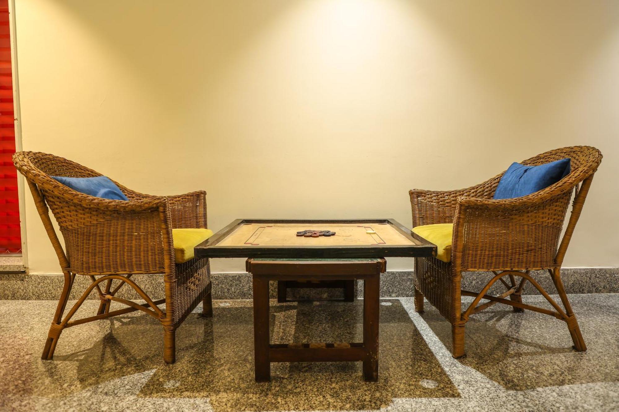 Ramada Plaza By Wyndham Lucknow Exterior foto